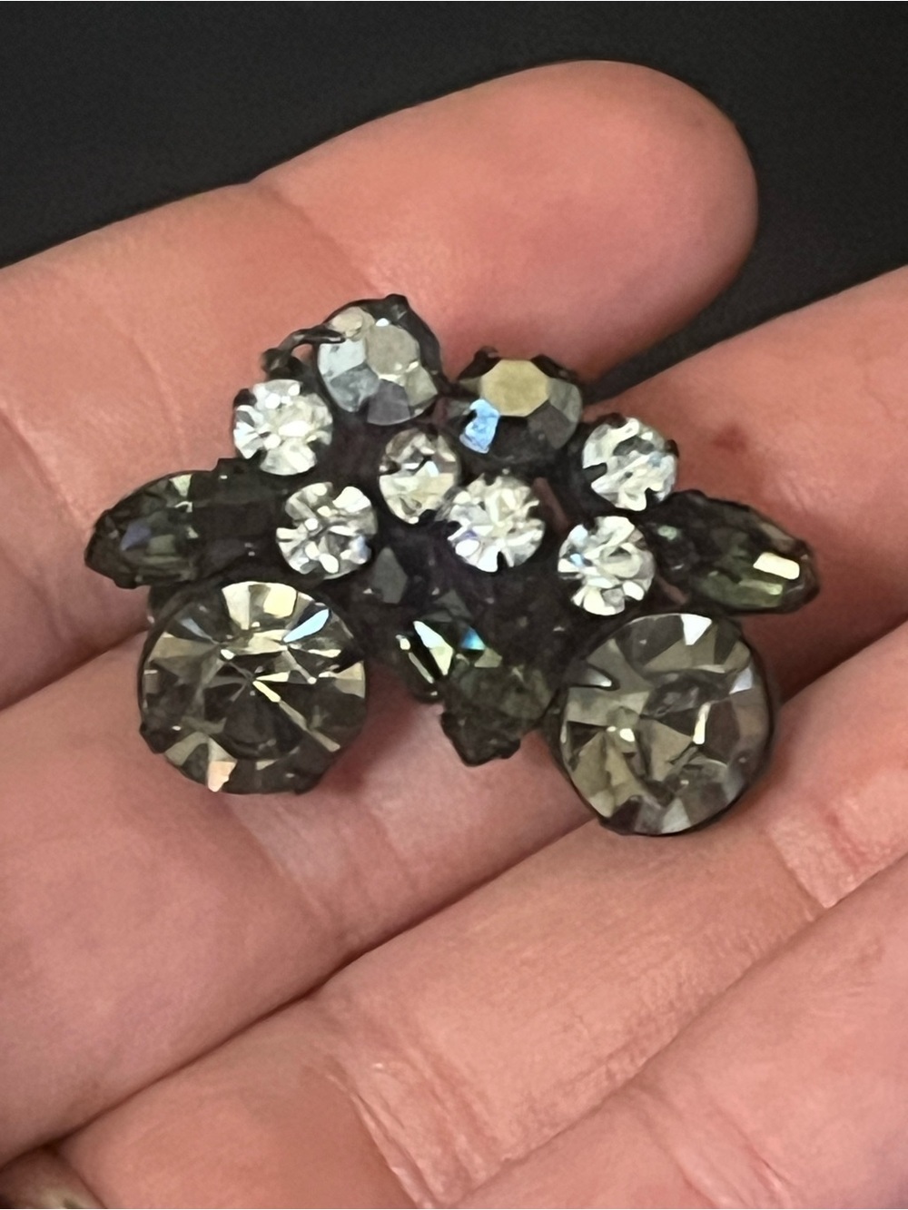 Vintage 1950s D&E Juliana Black Metal Smokey Rhinestone Clip On Earrings Elster